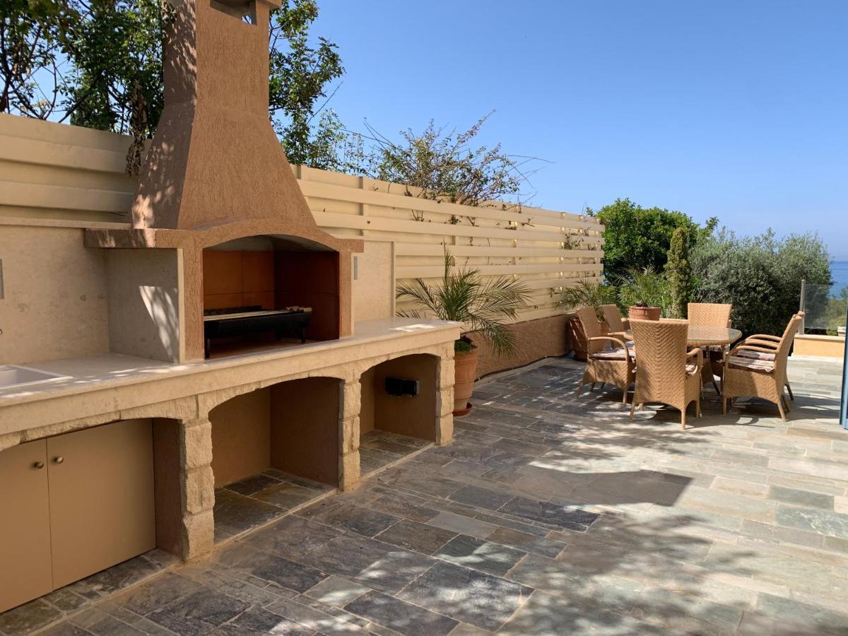 Beach Villa Olivia Neo Chorio Exterior photo