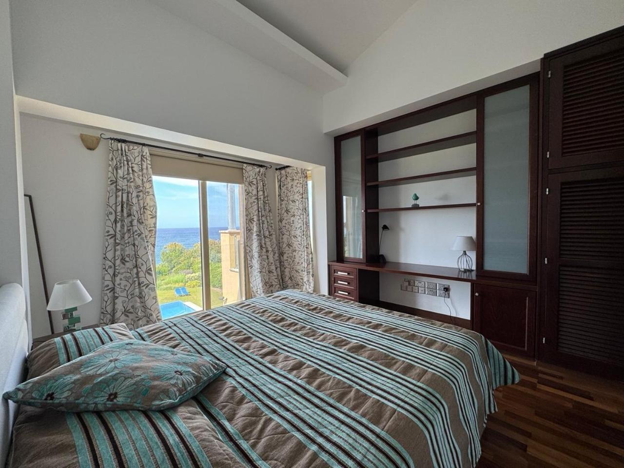 Beach Villa Olivia Neo Chorio Exterior photo